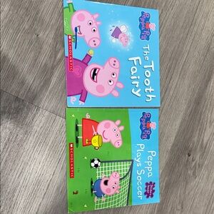 Scholastic Peppa Pig Book Set - Blue and Green Covers